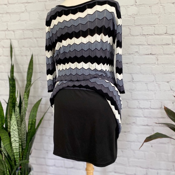 Danny and Nicole Knit Dress - Picture 8 of 8